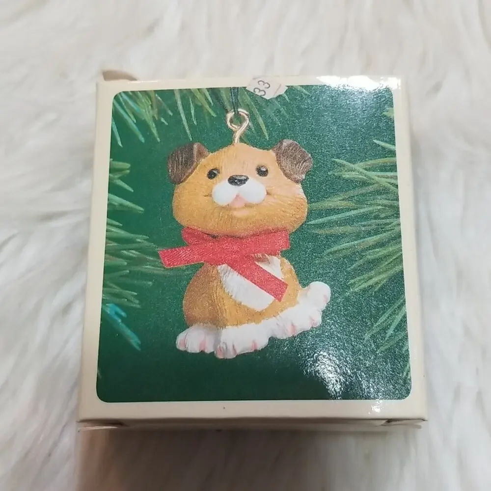 Vintage Hallmark Keepsake Ornament Holiday Puppy 1983